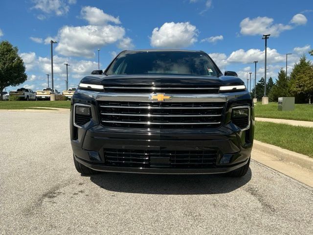 Used 2025 Chevrolet Traverse High Country w/ LPO, Floor Liner Package AWD/4WD image 8