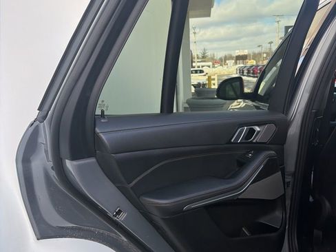 Used 2026 BMW X5 xDrive40i image 12