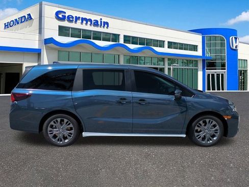 New 2026 Honda Odyssey Touring image 2