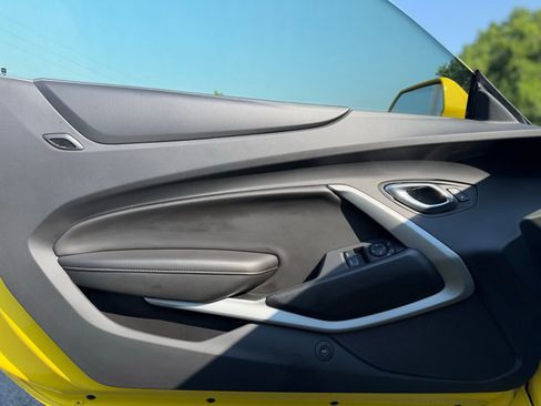 Used 2017 Chevrolet Camaro SS image 14