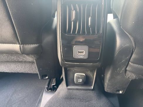 Used 2022 Jeep Compass Latitude AWD/4WD image 27