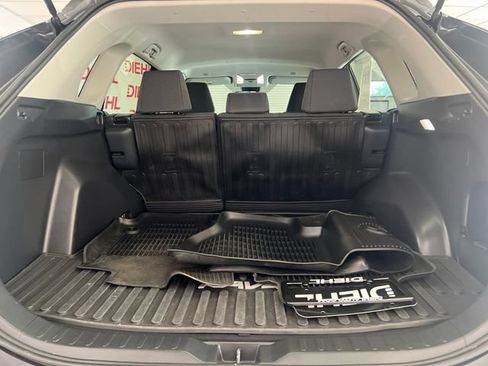 Used 2024 Toyota RAV4 LE AWD/4WD image 8
