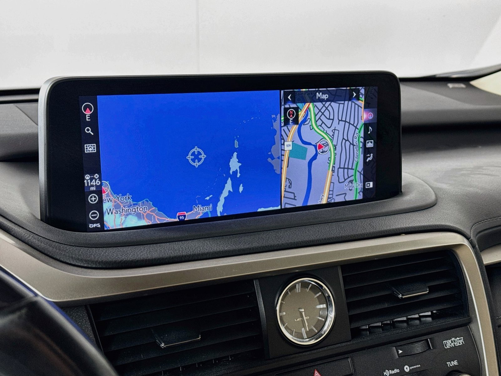 Used 2022 Lexus RX 350 AWD w/ Luxury Package image 13