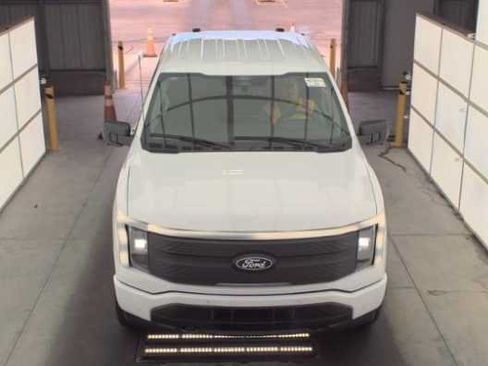 Used 2025 Ford F150 Lightning Flash AWD/4WD image 4