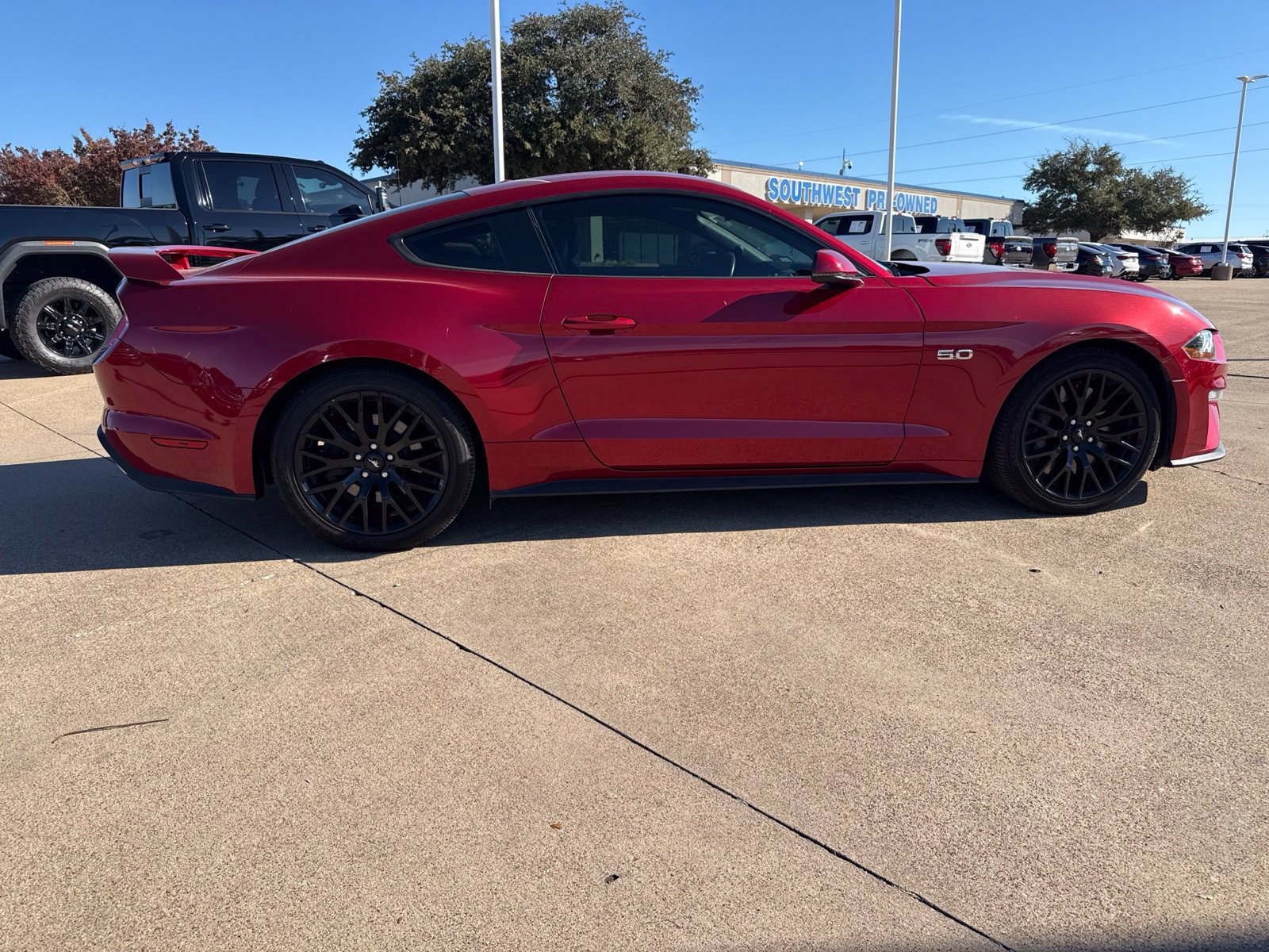 Used 2020 Ford Mustang GT Premium w/ GT Performance Package RWD image 8