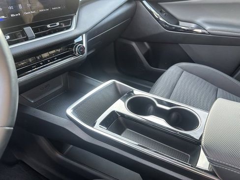 Certified 2025 Chevrolet Equinox LT image 11