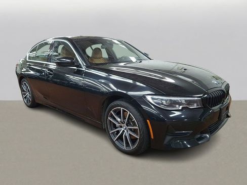 Used 2020 BMW 330i xDrive Sedan w/ Convenience Package image 3