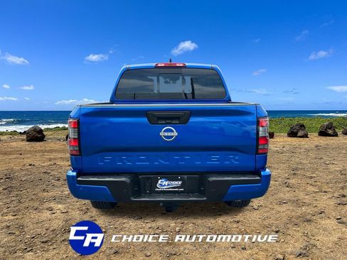 Used 2025 Nissan Frontier SV w/ SV Convenience Package RWD image 7
