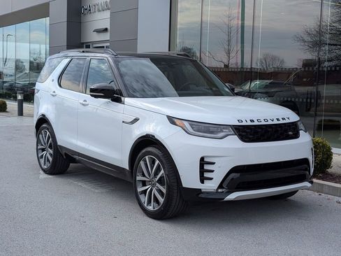 New 2026 Land Rover Discovery Dynamic SE image 7