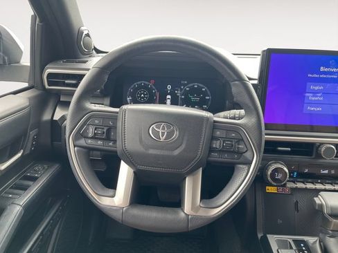 Used 2025 Toyota 4Runner Limited w/ Tow Technology Package AWD/4WD image 12