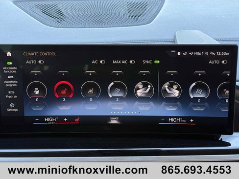 Used 2023 BMW X7 xDrive40i w/ Executive Package image 25