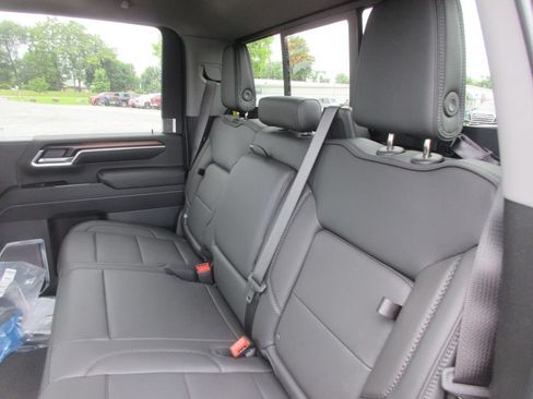 New 2026 GMC Sierra 2500 Denali w/ Denali Reserve Package AWD/4WD image 14