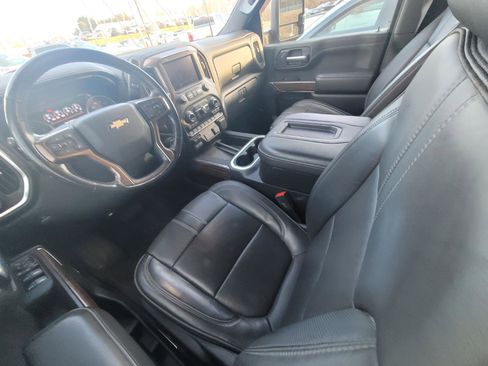 Used 2020 Chevrolet Silverado 3500 High Country image 15