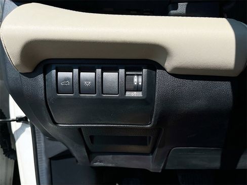 Used 2024 Subaru Ascent Limited w/ Technology Package image 10