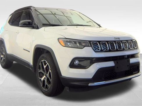 Used 2025 Jeep Compass Limited AWD/4WD image 1