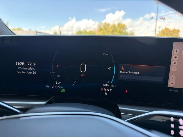 Used 2024 Cadillac Lyriq Tech AWD/4WD image 24