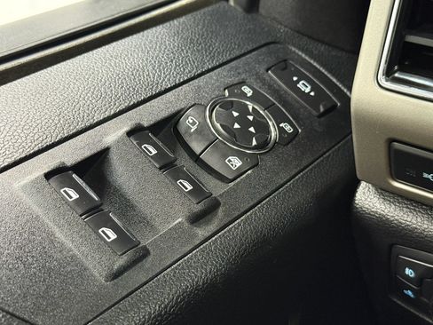 Used 2019 Ford F350 Lariat w/ Tow Technology Bundle AWD/4WD image 18