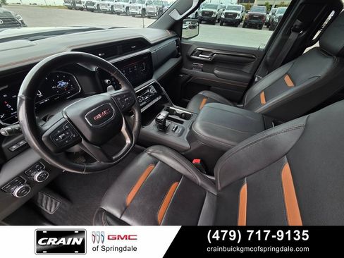 Used 2023 GMC Sierra 1500 AT4 w/ AT4 Premium Package AWD/4WD image 9