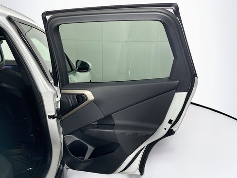 Used 2025 BMW X3 xDrive30i w/ Premium Package image 31