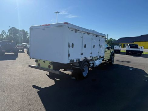 Used 2019 Ford F550 2WD Regular Cab Super Duty image 4