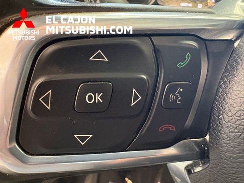 Used 2023 Jeep Wrangler Unlimited Sahara AWD/4WD image 18
