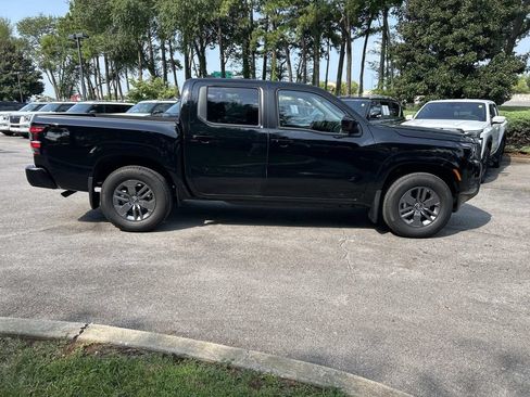New 2026 Nissan Frontier SV RWD image 8