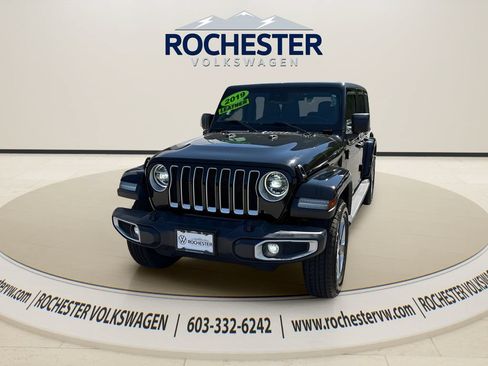 Used 2019 Jeep Wrangler Unlimited Sahara w/ Dual Top Group AWD/4WD image 1