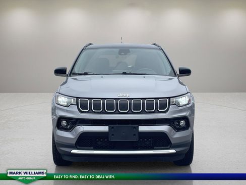 Used 2022 Jeep Compass Limited image 2