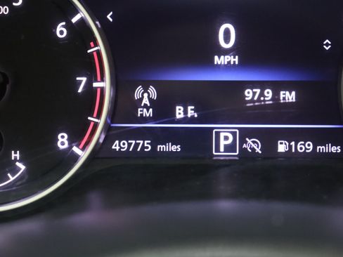 Used 2024 Nissan Sentra SV FWD image 38