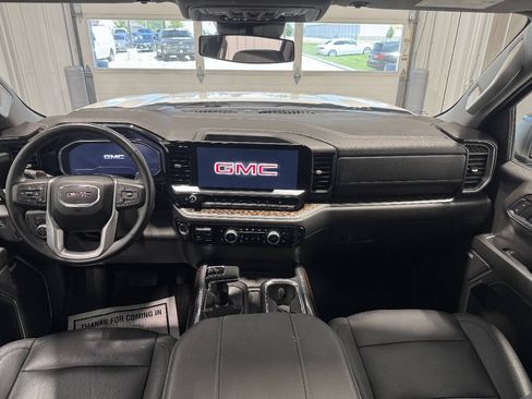Used 2024 GMC Sierra 1500 Elevation w/ Elevation Premium Package AWD/4WD image 30