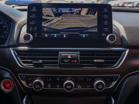 Used 2019 Honda Accord Touring image 29