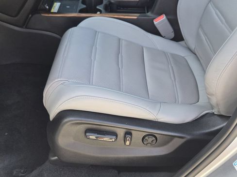 Used 2022 Honda CR-V Touring image 26