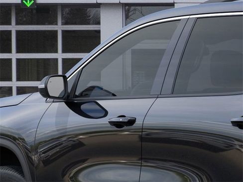 New 2026 Chevrolet Traverse LT image 12