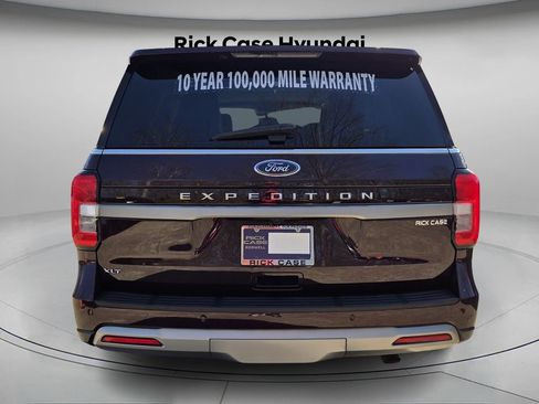 Used 2024 Ford Expedition XLT image 6