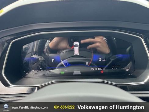 Certified 2023 Volkswagen Jetta SE w/ Panoramic Sunroof Package FWD image 23