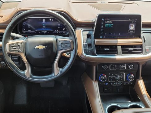 Used 2023 Chevrolet Suburban High Country w/ Premium Package AWD/4WD image 22