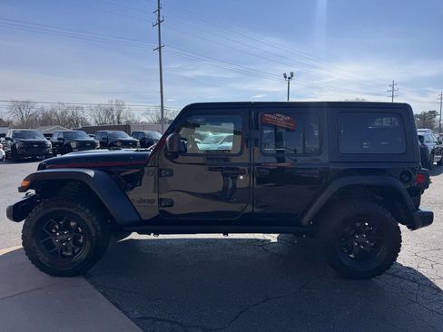 Used 2024 Jeep Wrangler Unlimited Sport image 5