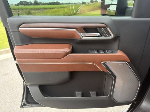 Used 2024 GMC Sierra 2500 Denali Ultimate AWD/4WD image 40