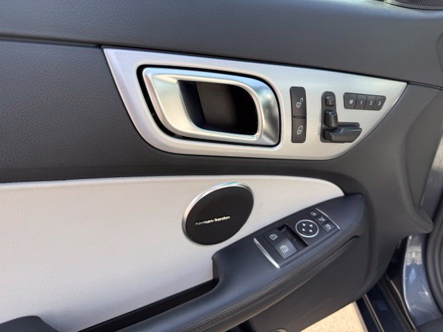 Used 2013 Mercedes-Benz SLK 250 image 14