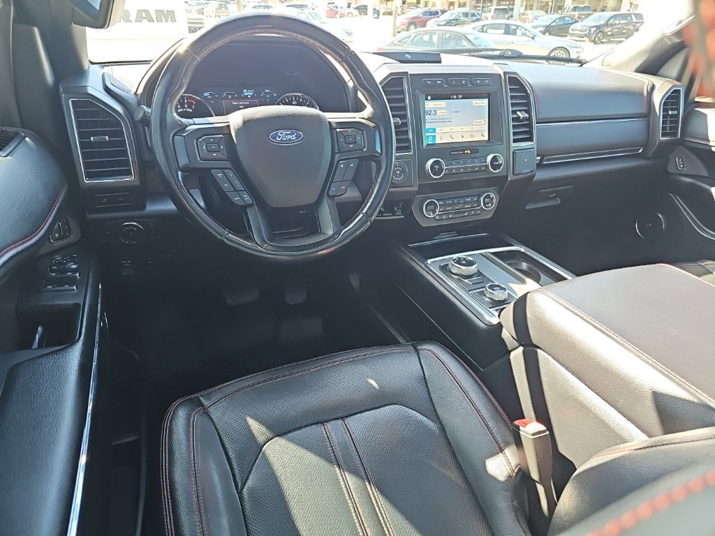 Used 2019 Ford Expedition Limited w/ Equipment Group 303A AWD/4WD image 18