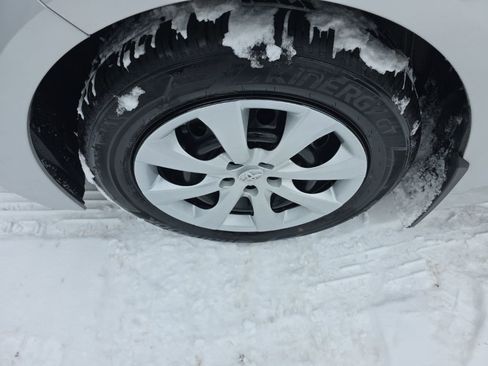 Certified 2023 Toyota Corolla LE image 10