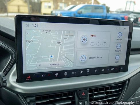 Used 2024 Ford Escape SE image 14