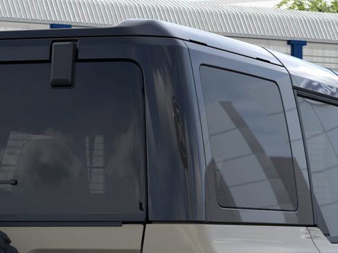 New 2025 Ford Bronco Outer Banks w/ Sasquatch Package image 25