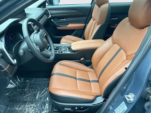 Used 2025 MAZDA CX-50 Meridian Edition w/ Weather Package image 11