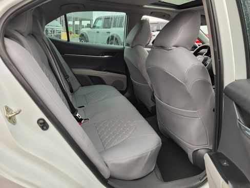 Used 2019 Toyota Camry XSE image 14