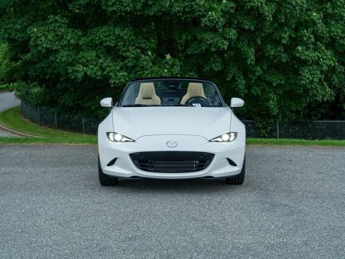 Used 2026 MAZDA MX-5 Miata Grand Touring RWD image 2