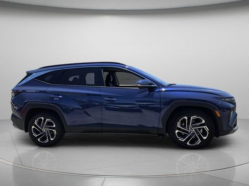 Used 2025 Hyundai Tucson Limited FWD image 4