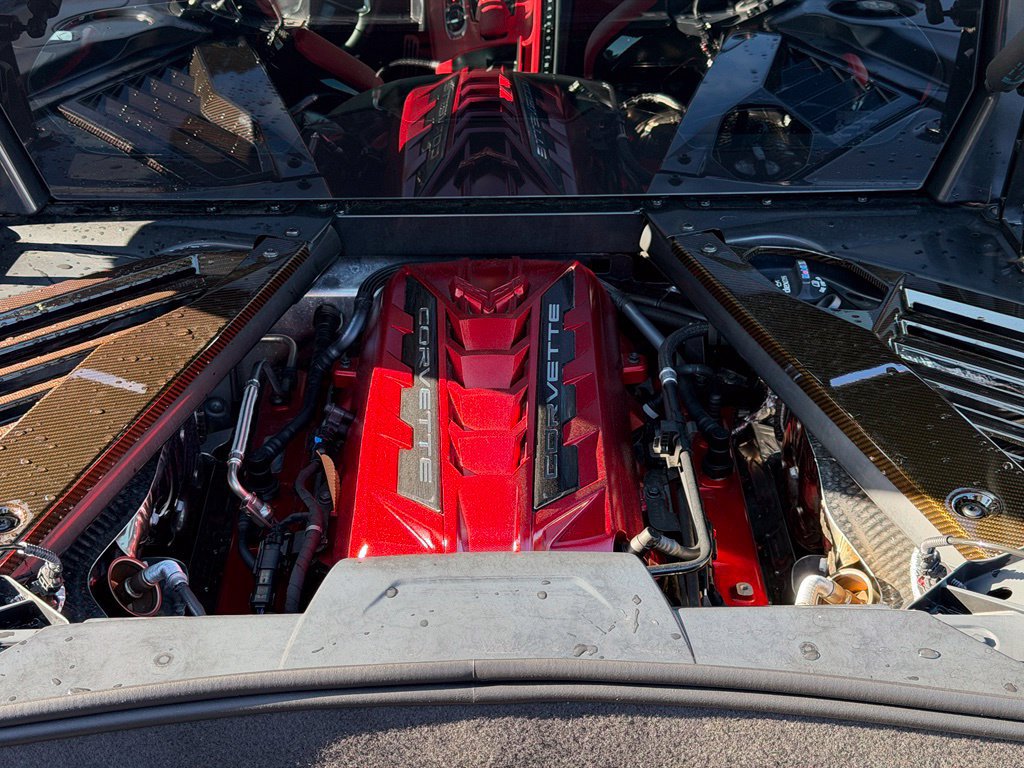 Used 2021 Chevrolet Corvette Stingray Premium Cpe w/ Z51 Performance Package RWD image 8