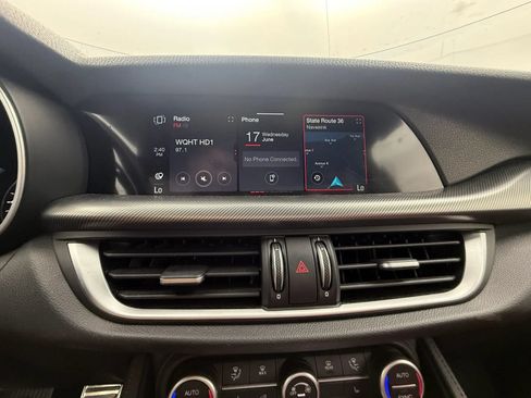 Used 2023 Alfa Romeo Stelvio Veloce AWD/4WD image 58