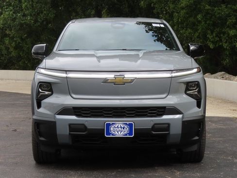New 2026 Chevrolet Silverado EV LT w/ Plus Package AWD/4WD image 22